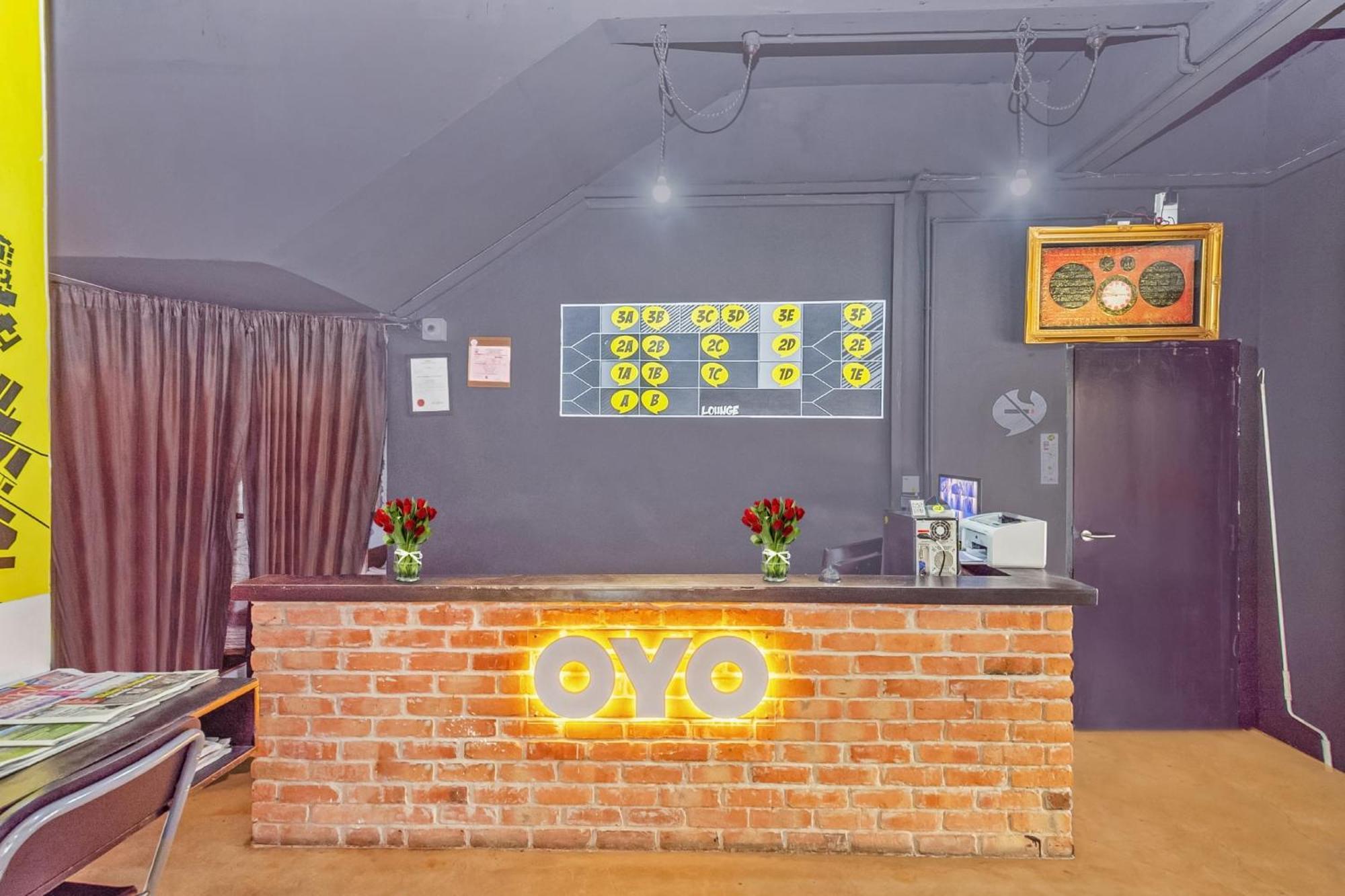 Super Oyo 44032 Zzz Hotel Malacca Esterno foto