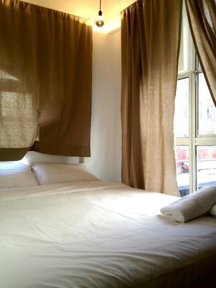 Super Oyo 44032 Zzz Hotel Malacca Esterno foto