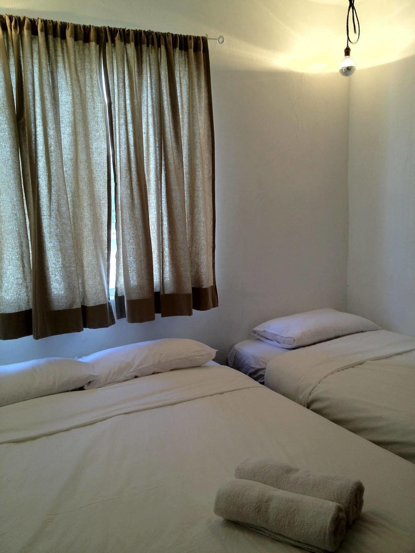 Super Oyo 44032 Zzz Hotel Malacca Esterno foto
